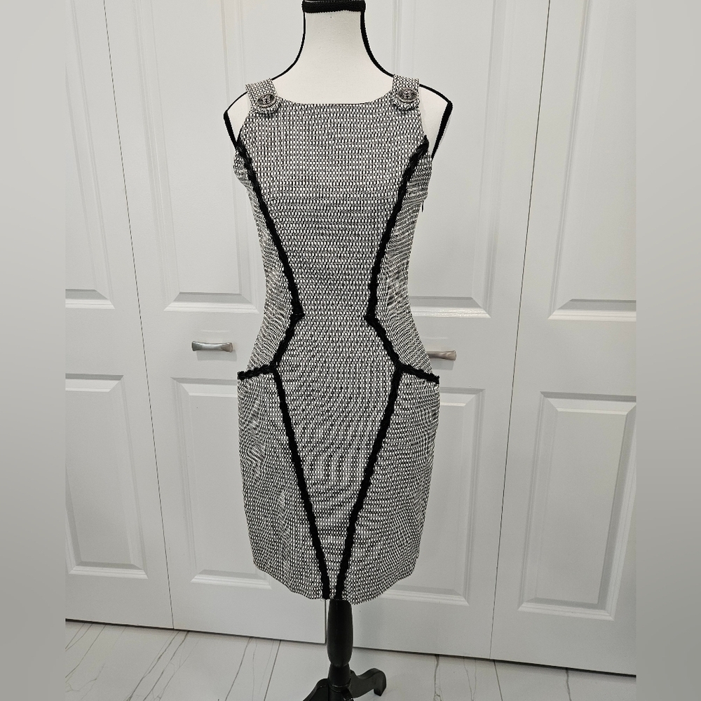 NWT Eva Franco size 2 black sheath dress